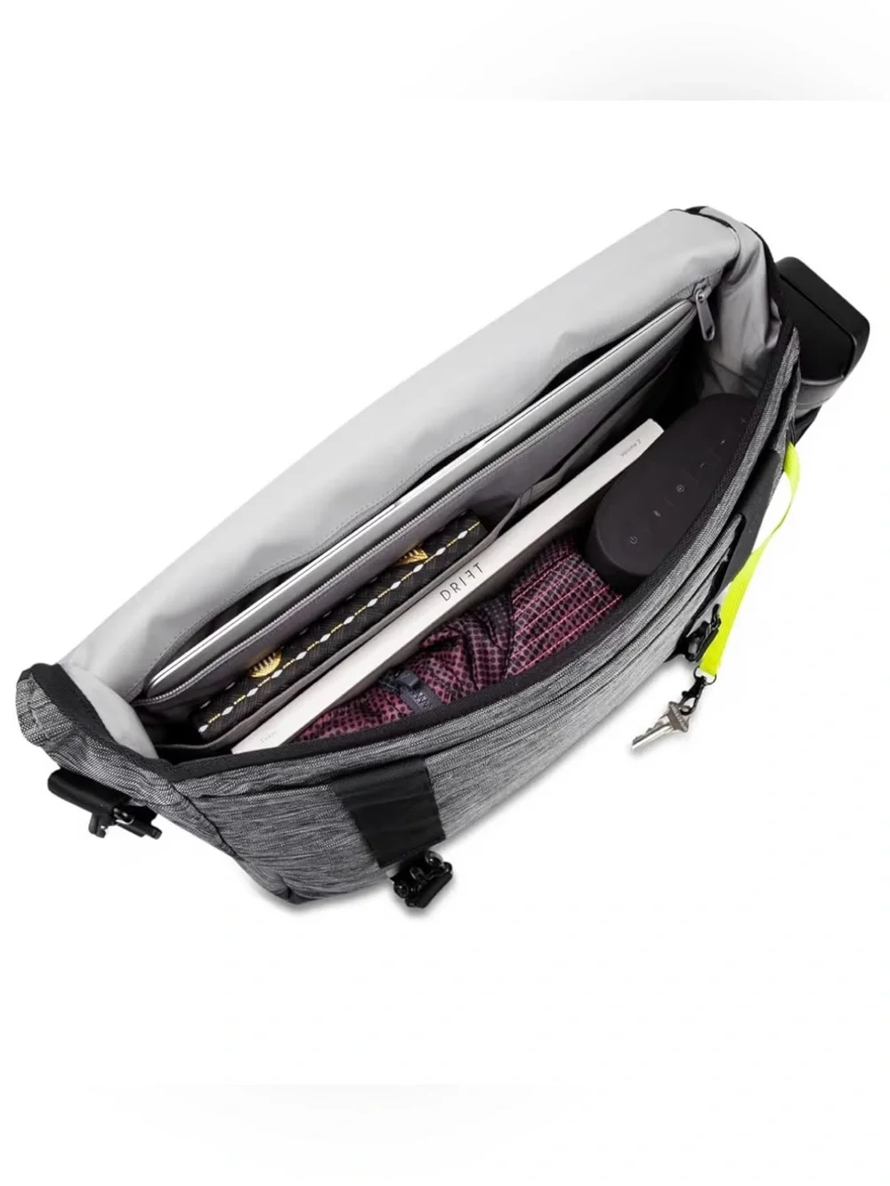 NWT Timbuk2 Closer laptop briefcase. Size medium.